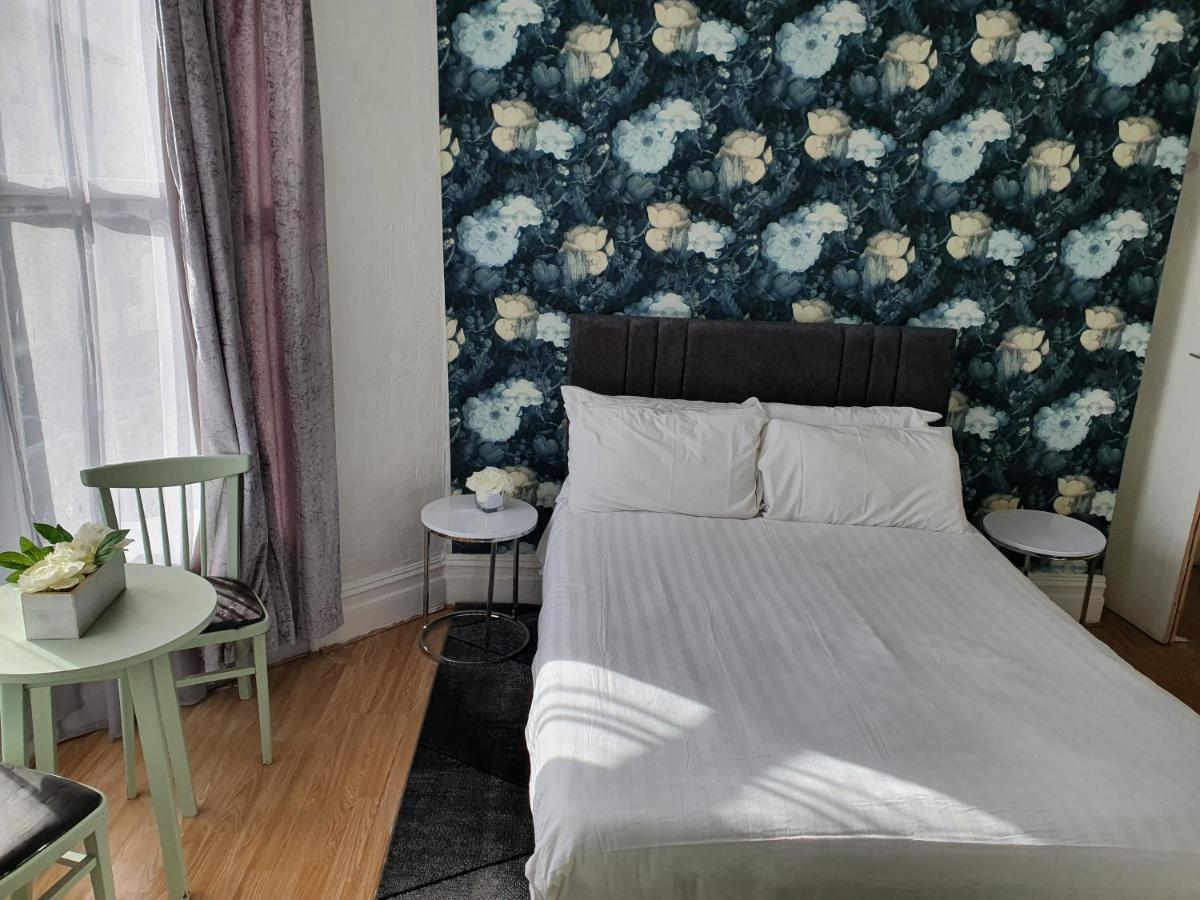 Balkan Hotel Blackpool Exteriör bild